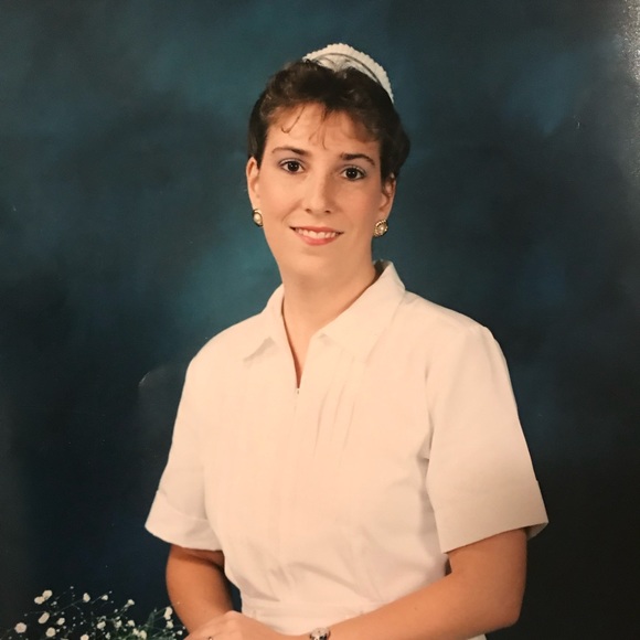 Meet your Posher, Kristina - Picture 2 of 2